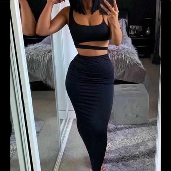Dresses & Skirts - 🆕🔥SOLD OUT !! Black High Waist Skirt Set